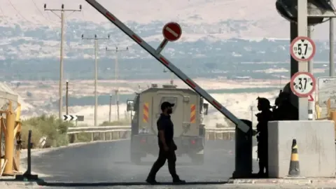 Two Persons Gunned Down in Assault Close to Jordan-West Bank Checkpoint, IDF States