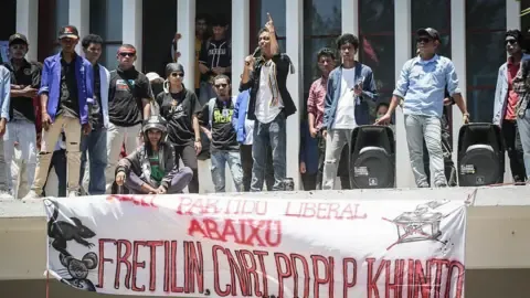 East Timor Cancels Proposal to Grant No-Cost Vehicles for Lawmakers After Mass Protests